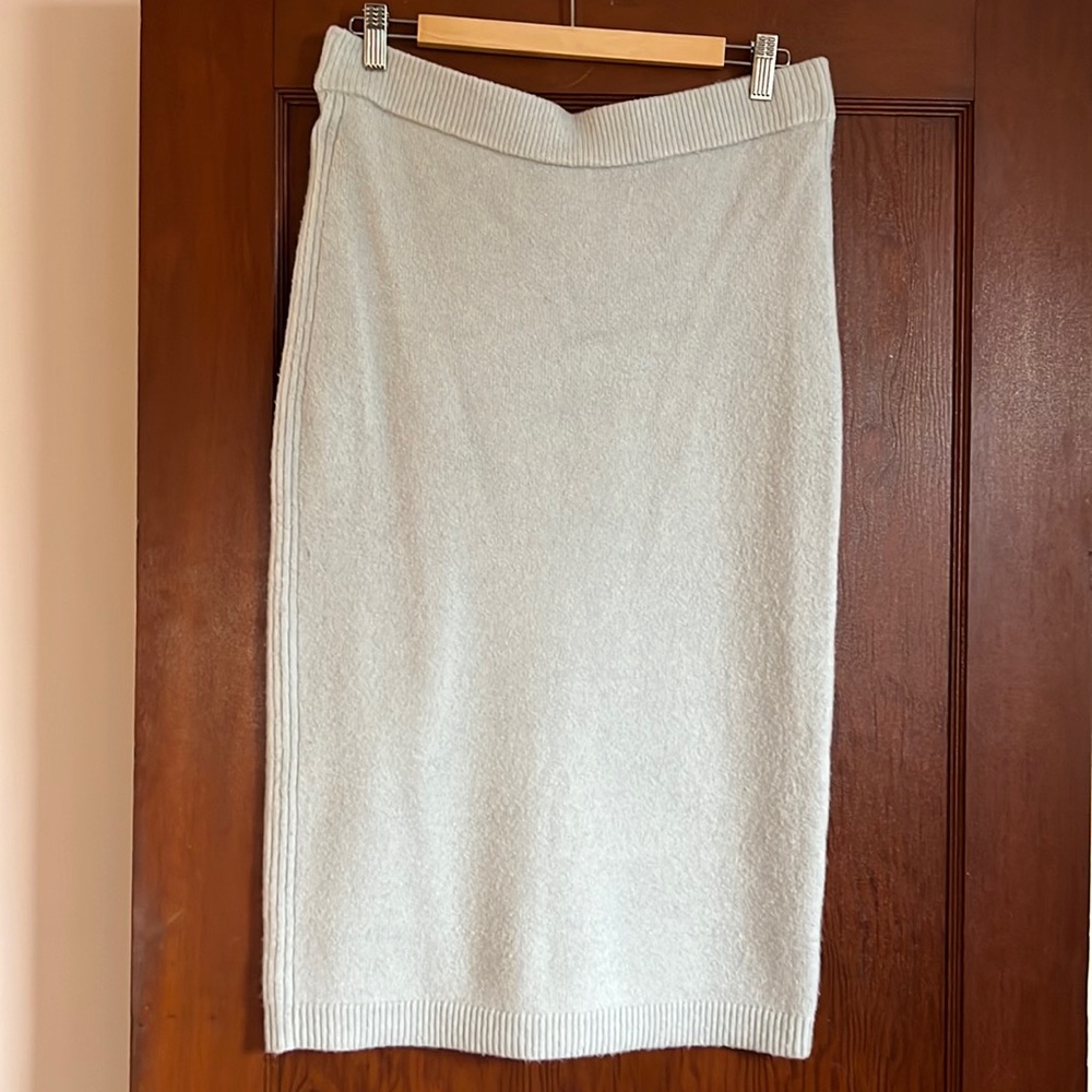 Reiss wool skirt in size L